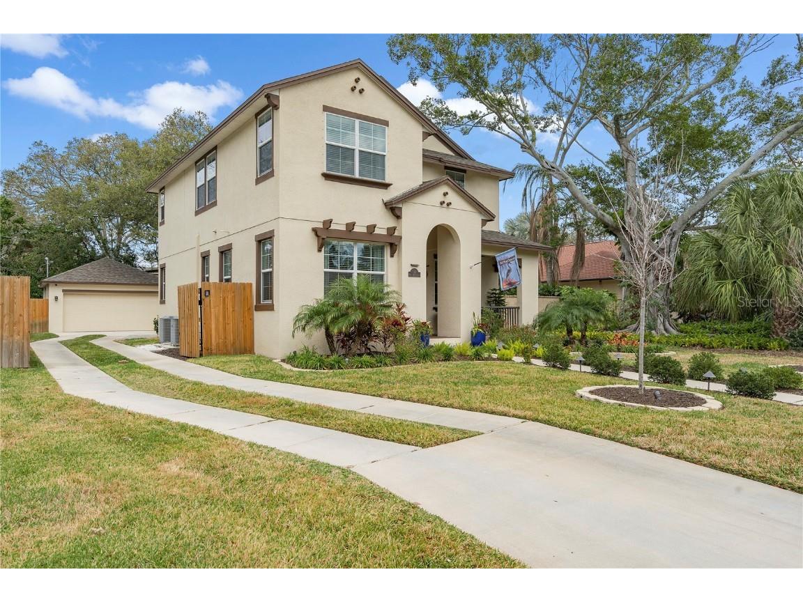 129 24th Avenue S Saint Petersburg FL 33705 U8230418 image1