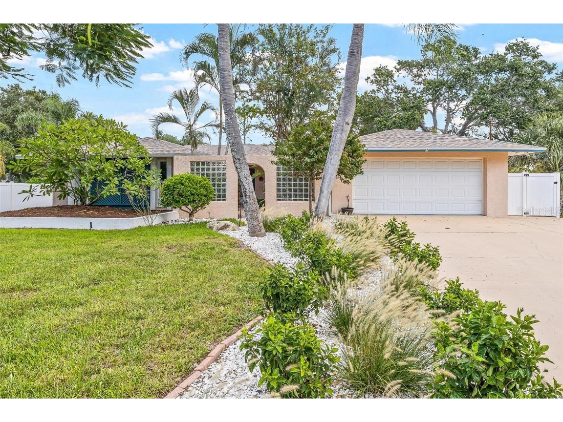 129 Carlyle Drive Palm Harbor FL 34683 TB8427662 image1