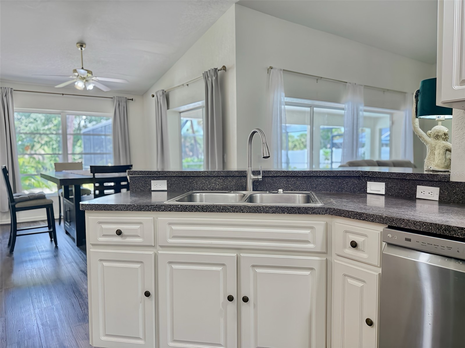 129 Fountain Street Port Charlotte FL 33953 A4699043 image28