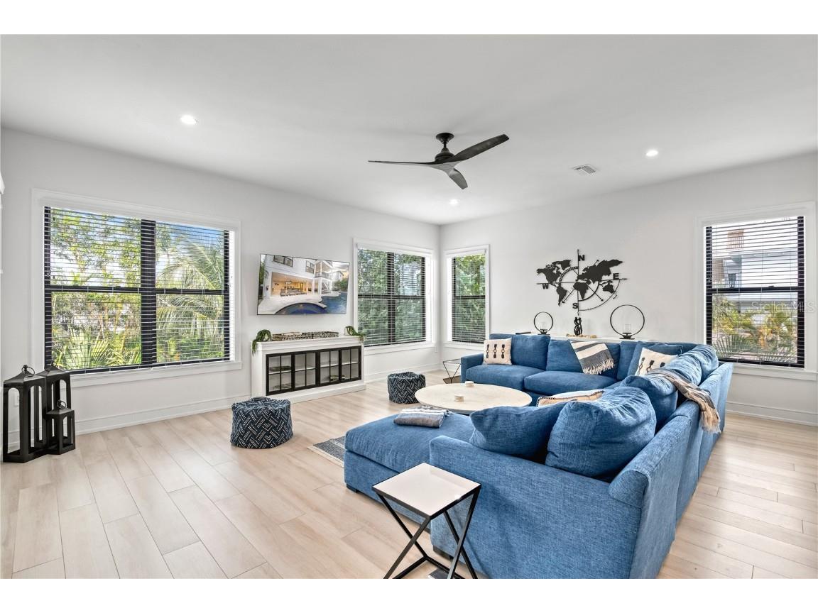 129 Mckinley Drive Sarasota FL 34236 A4634029 image10