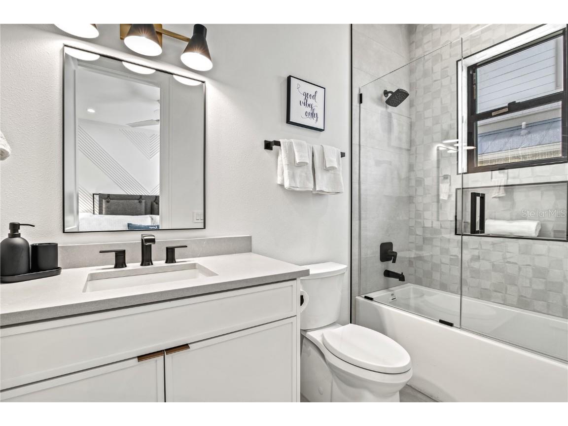 129 Mckinley Drive Sarasota FL 34236 A4634029 image18