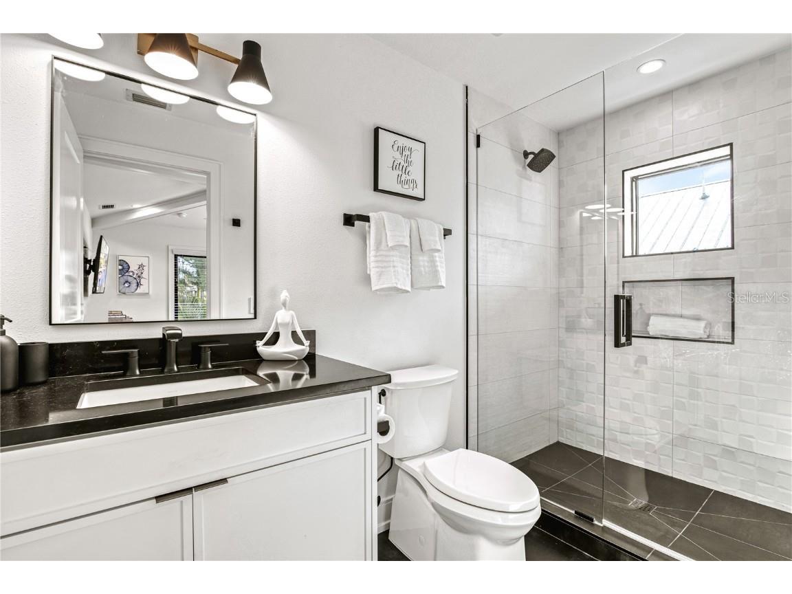 129 Mckinley Drive Sarasota FL 34236 A4634029 image40
