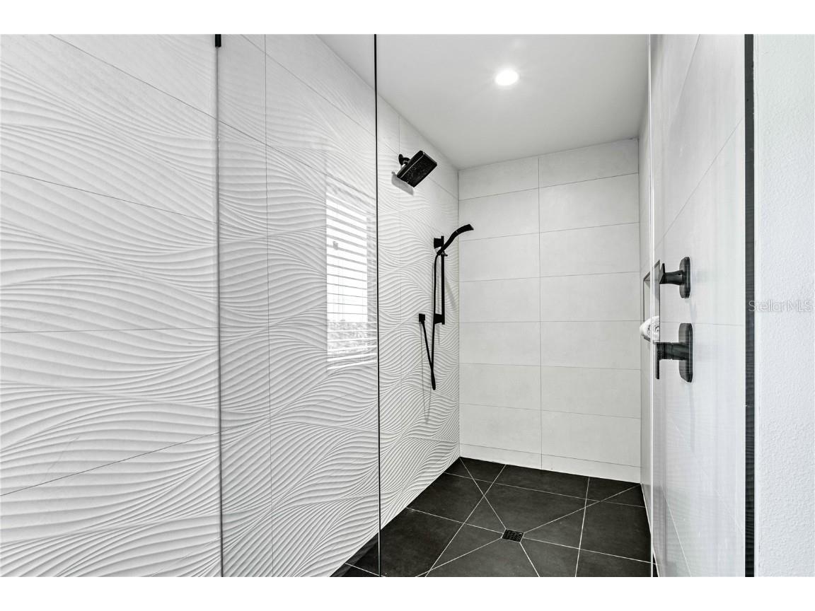 129 Mckinley Drive Sarasota FL 34236 A4634029 image52