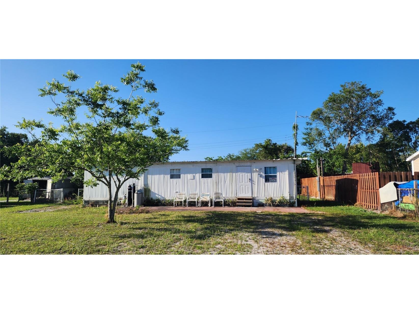 129 N 1st Street Oak Hill FL 32759 O6111818 image1