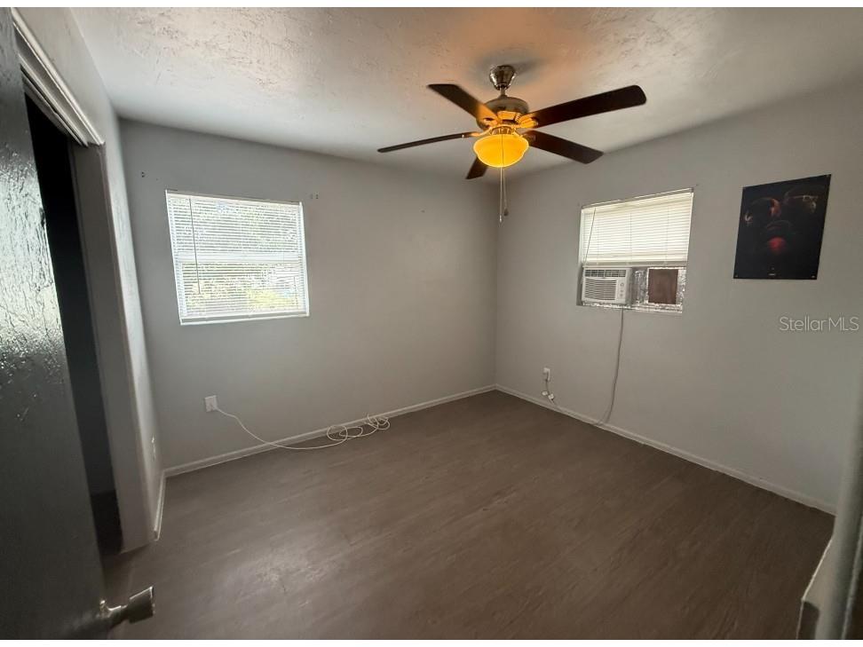 129 N Pompano Avenue Sarasota FL 34237 A4689043 image7