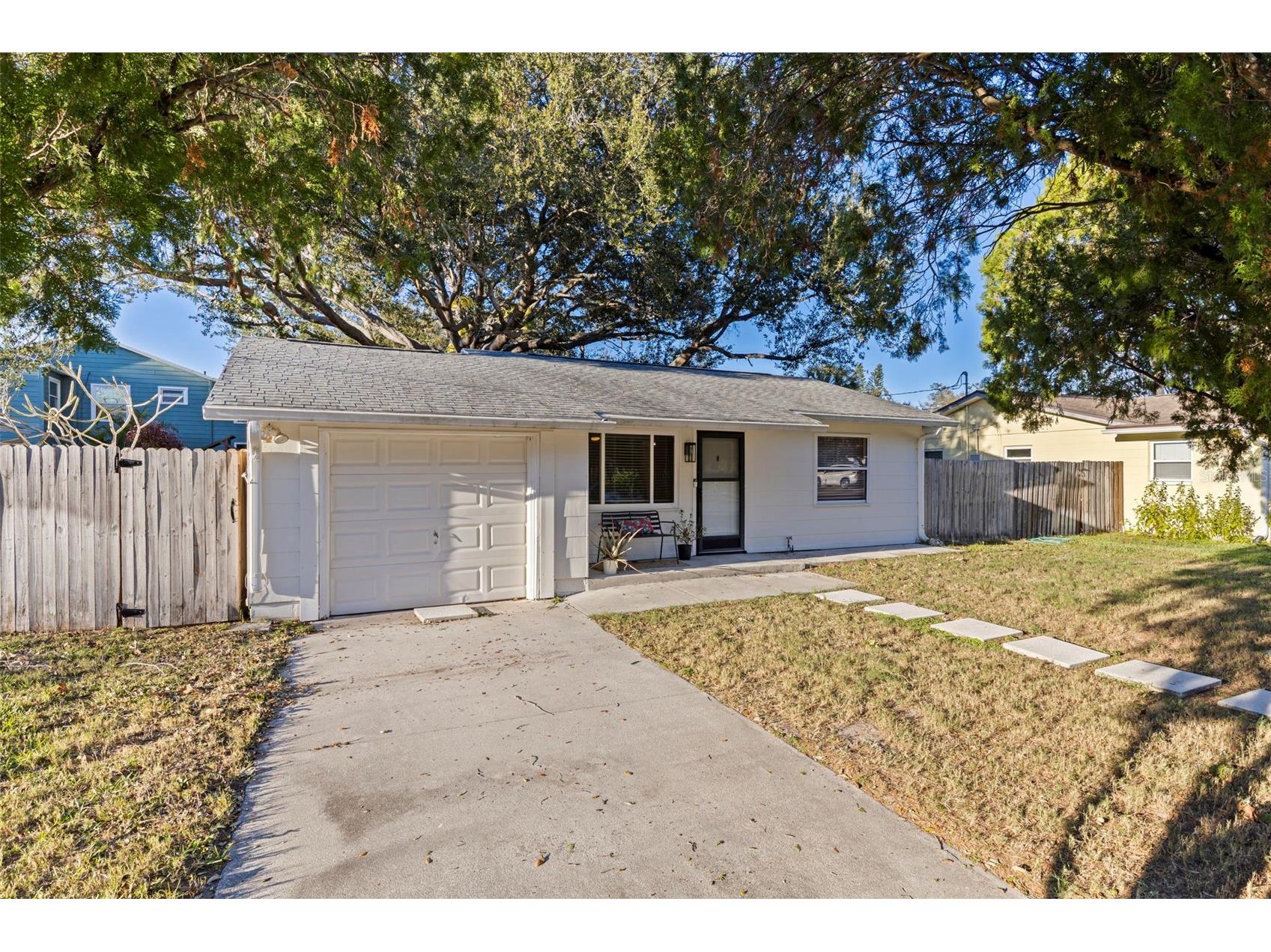 129 NW Lincoln Circle N Saint Petersburg FL 33702 TB8466038 image22