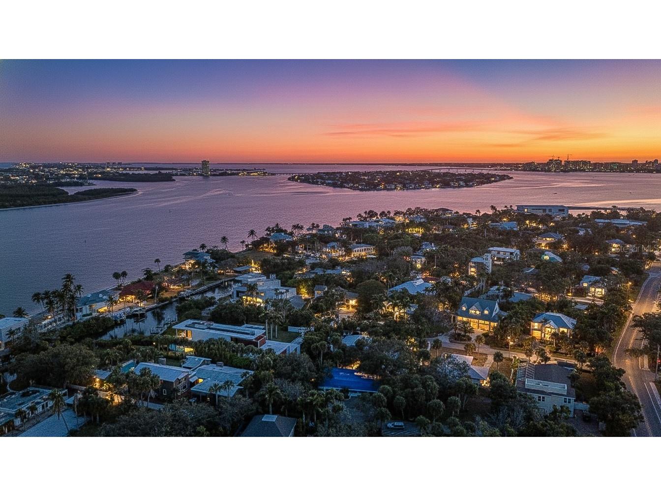129 Pierson Lane Sarasota FL 34242 A4681174 image1