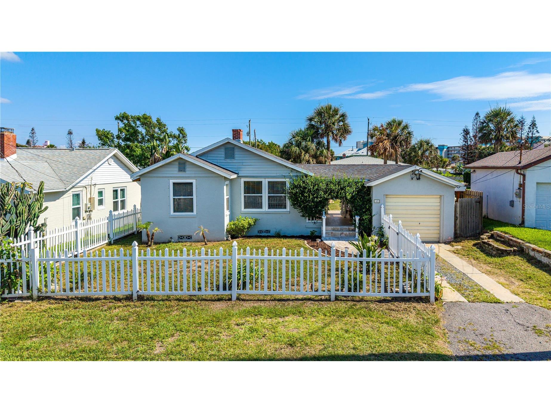 129 Rosalyn Avenue Daytona Beach FL 32118 V4950002 image2
