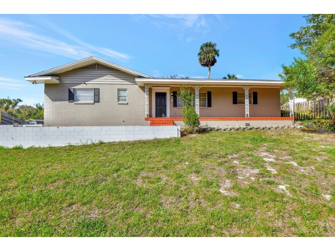 129 S Brooks Avenue Deland FL 32720 V4946299 image2