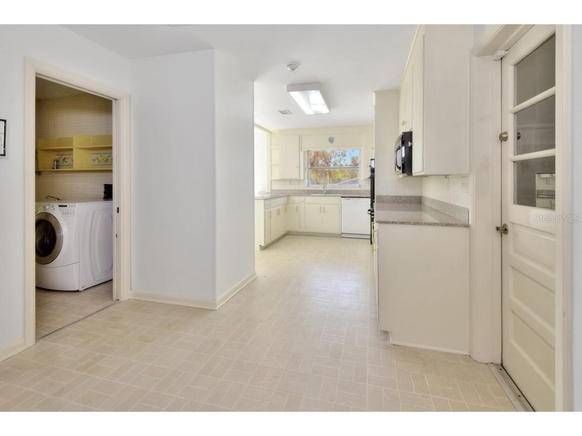 129 S Brooks Avenue Deland FL 32720 V4946299 image21