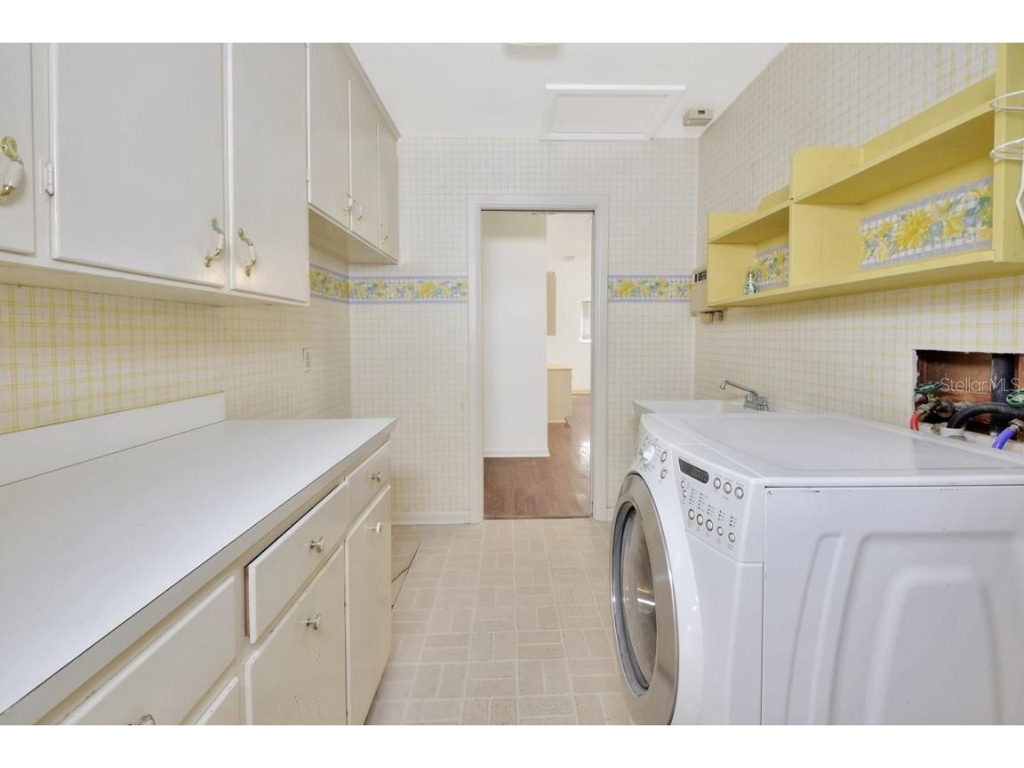 129 S Brooks Avenue Deland FL 32720 V4946299 image37