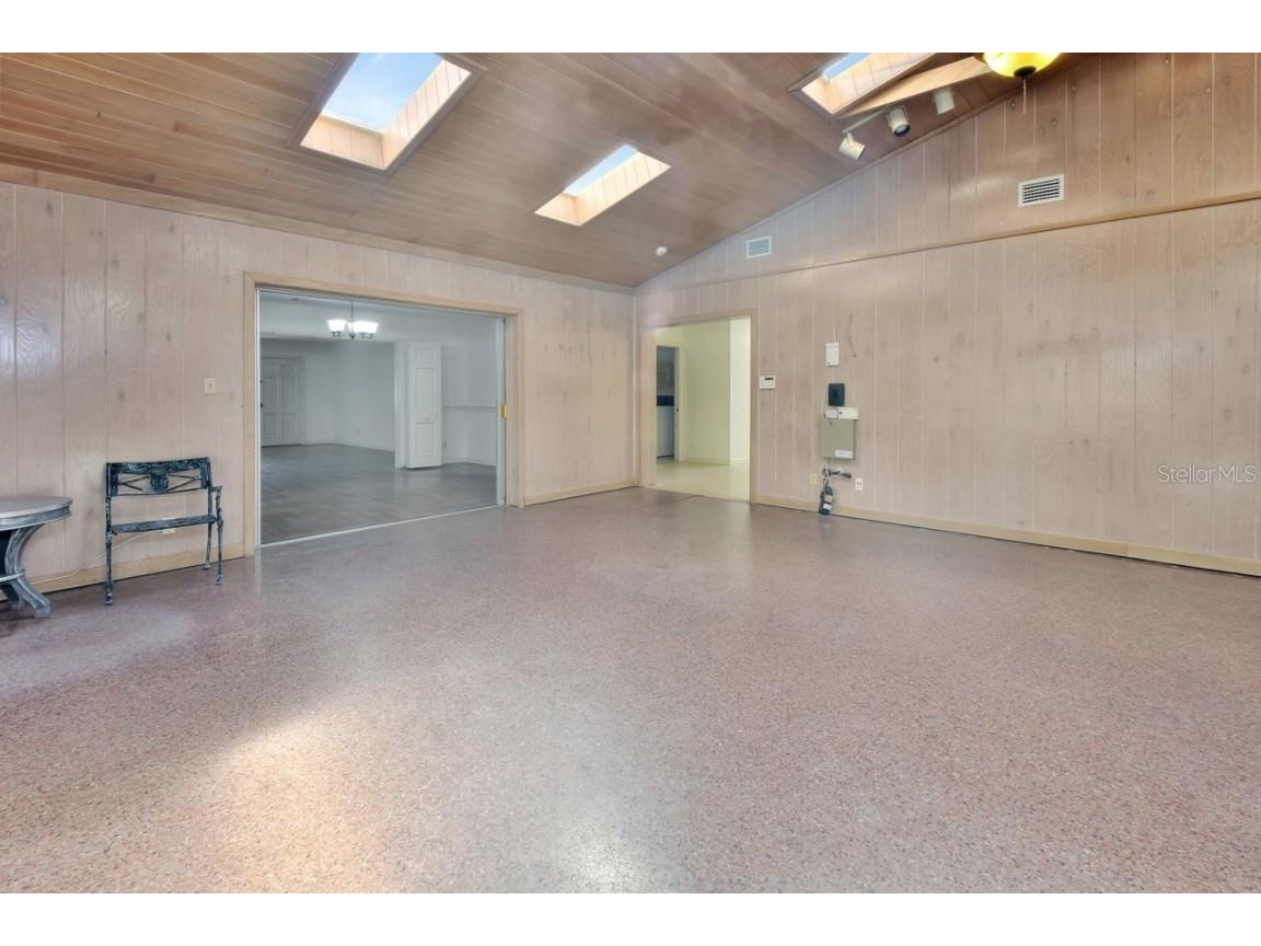 129 S Brooks Avenue Deland FL 32720 V4946299 image9