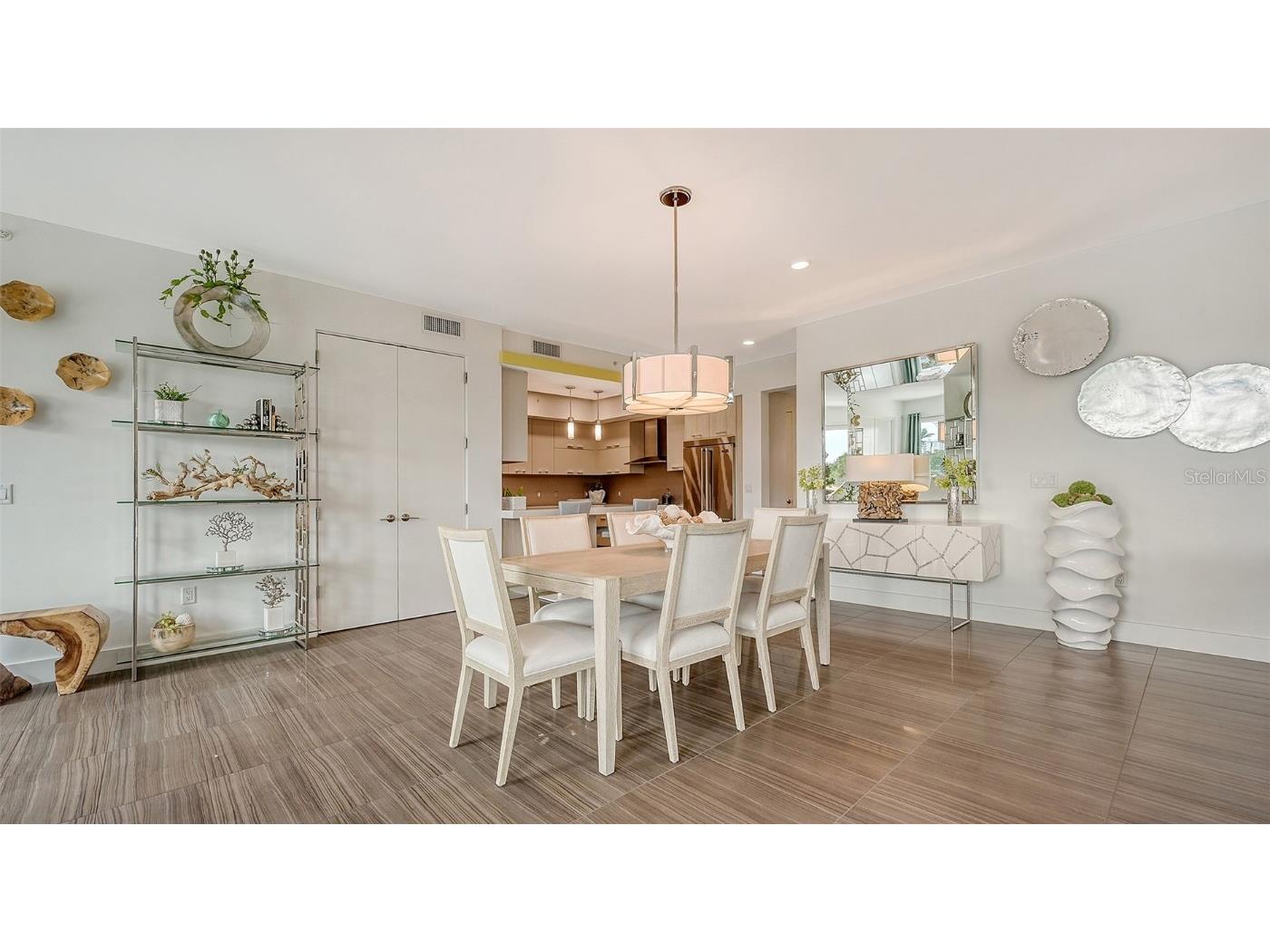 129 Taft Drive #W102 Sarasota FL 34236 A4643055 image18