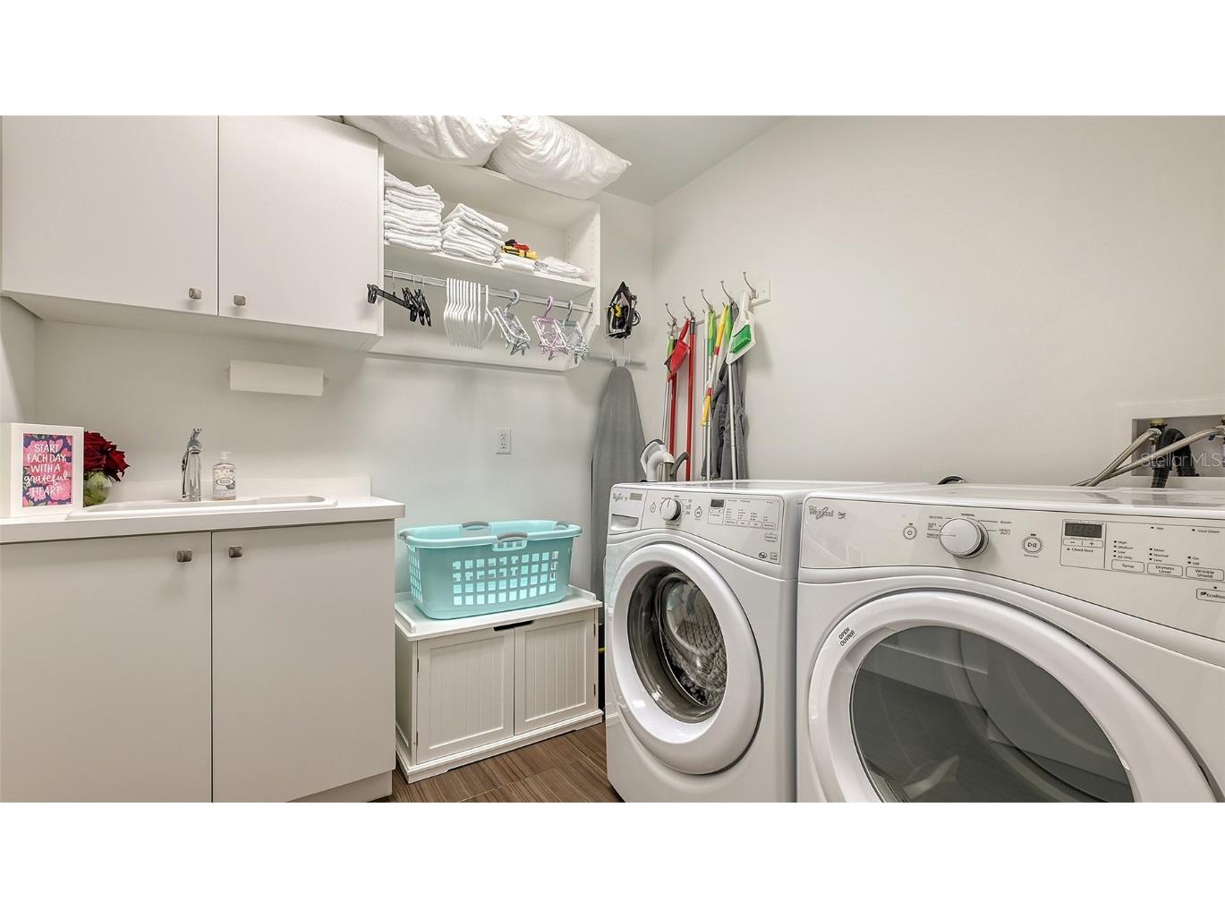 129 Taft Drive #W102 Sarasota FL 34236 A4643055 image35