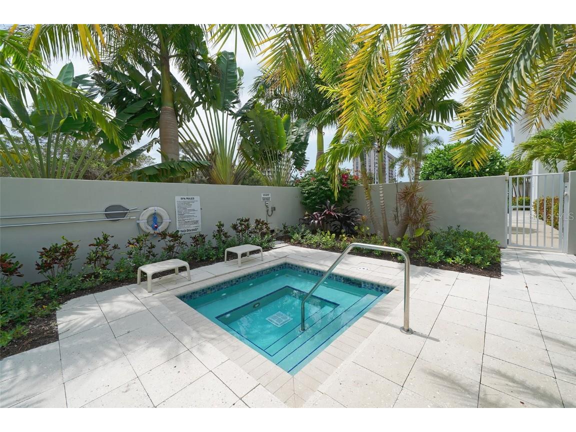 129 Taft Drive #W102 Sarasota FL 34236 A4643055 image37