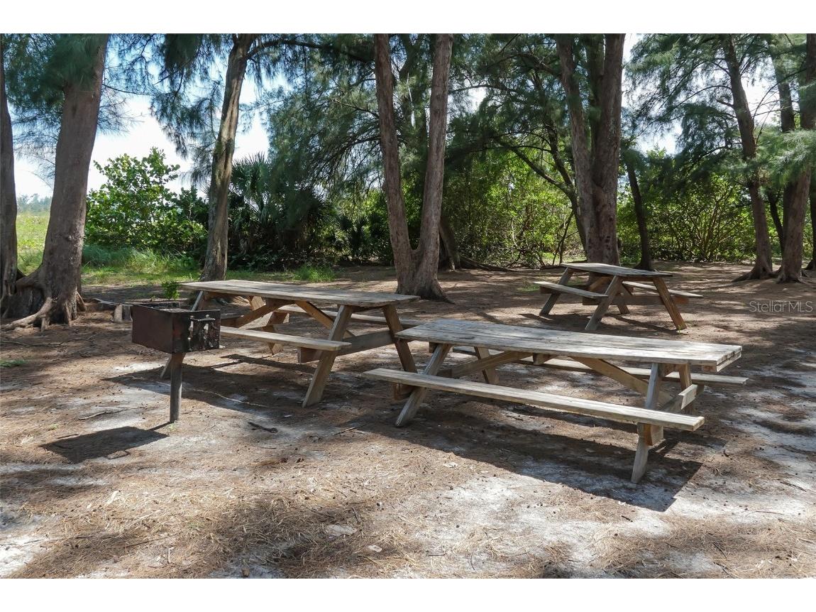 129 Taft Drive #W102 Sarasota FL 34236 A4643055 image47