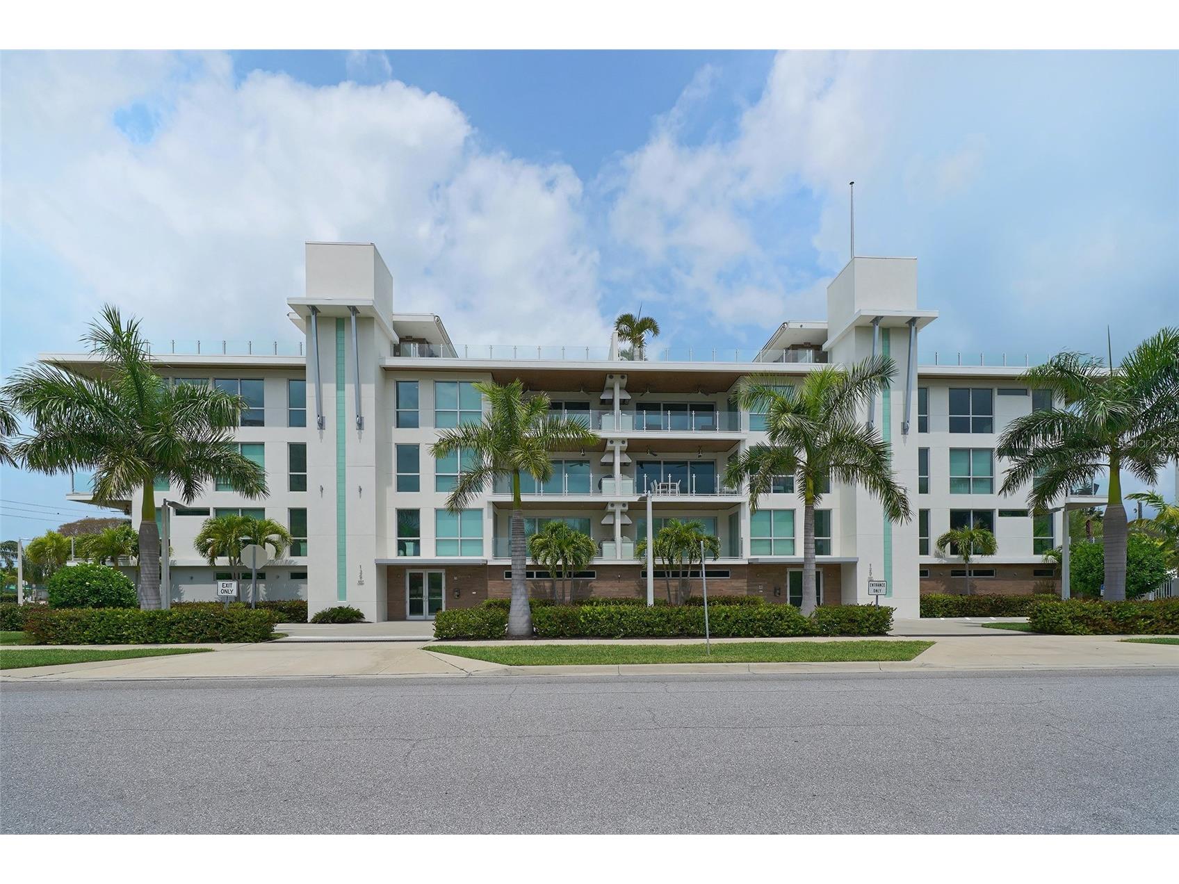 129 Taft Drive #W102 Sarasota FL 34236 A4684418 image6