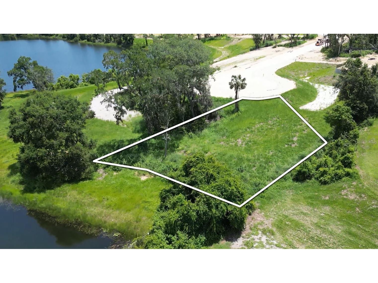 129 Tranquil Mirror Lake Court #LOT 17 Clermont FL 34711 - Mirror Lake O6418987 image4