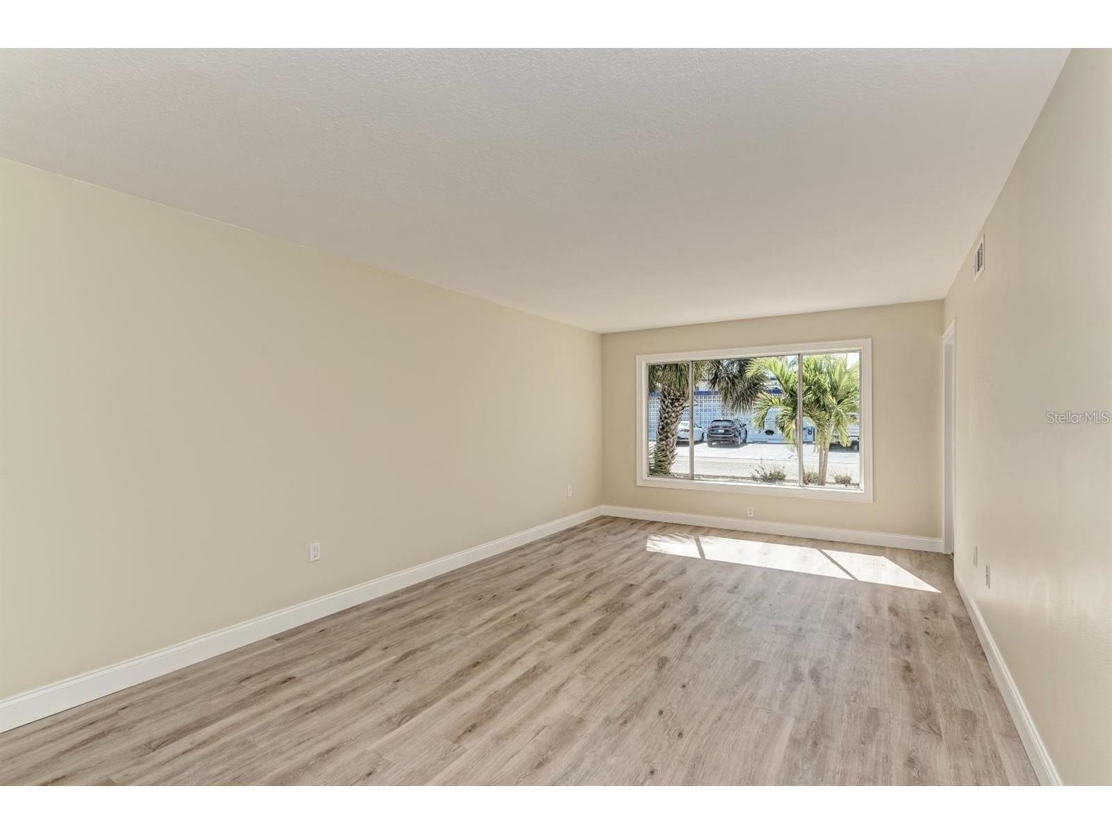 129 Tyler Drive #101 Sarasota FL 34236 A4695439 image10