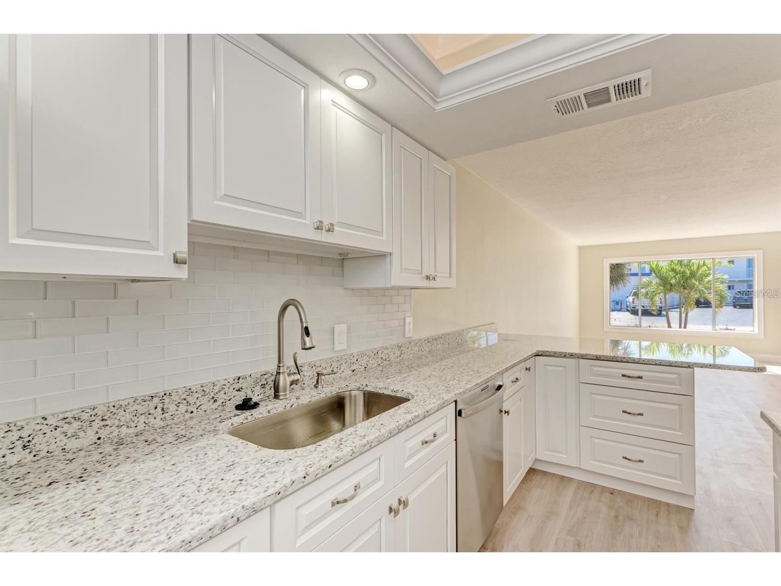 129 Tyler Drive #101 Sarasota FL 34236 A4695439 image12