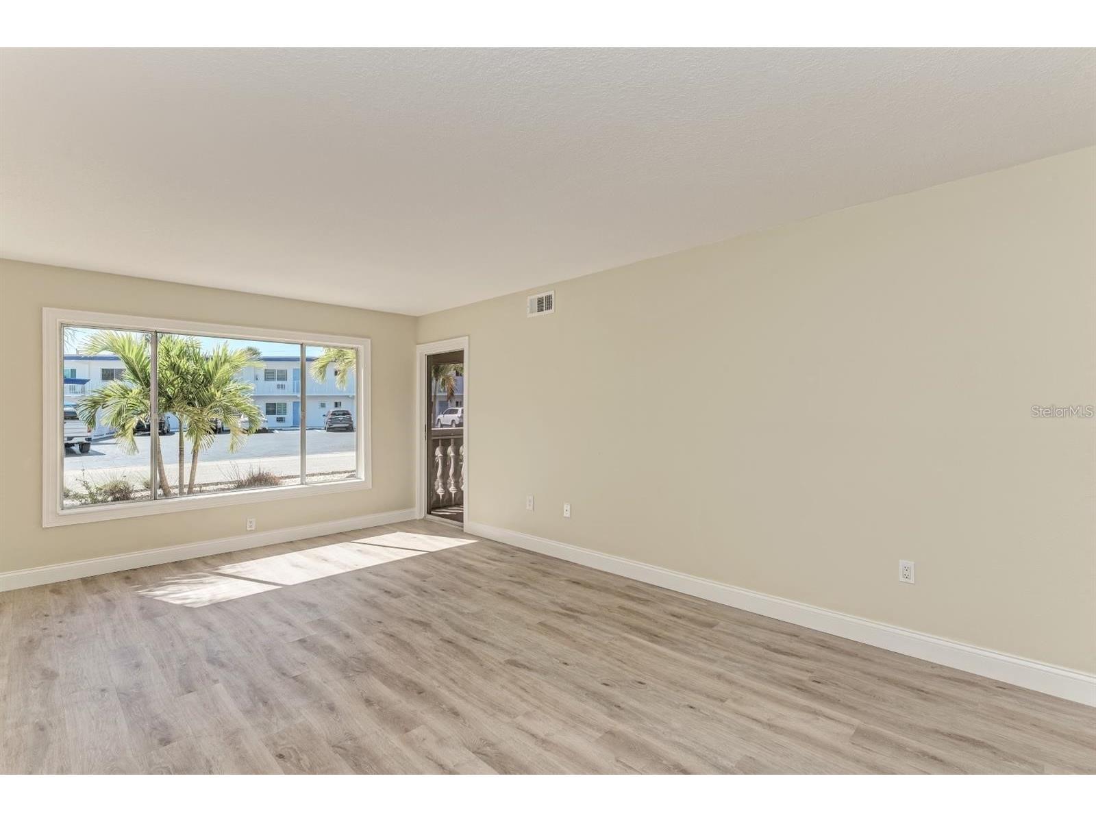 129 Tyler Drive #101 Sarasota FL 34236 A4695439 image7