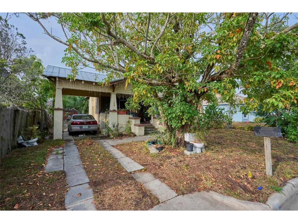 129 W Park Avenue Lake Wales FL 33853 P4930449 image1