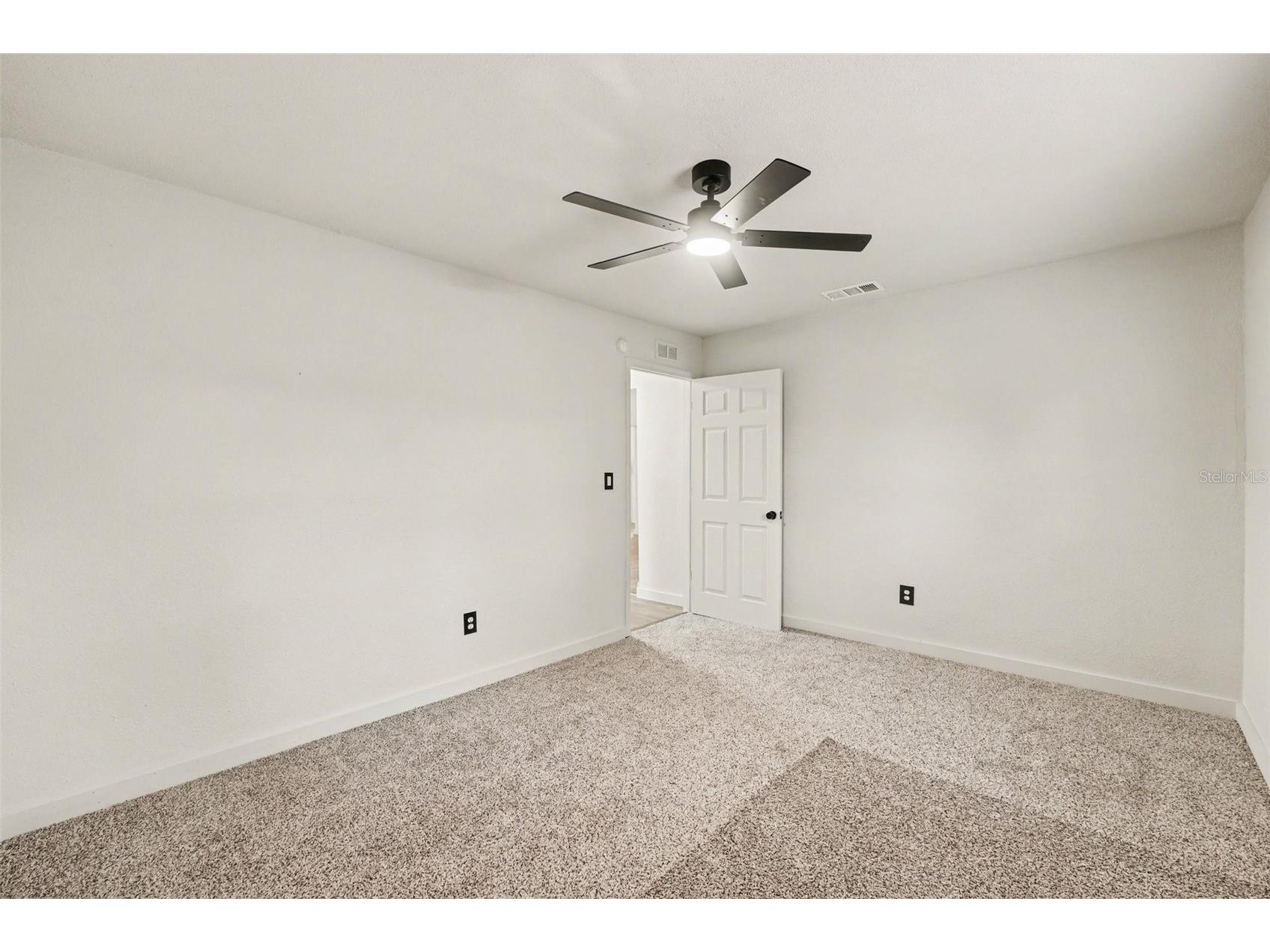 129 W Park Avenue Lake Wales FL 33853 TB8470923 image25