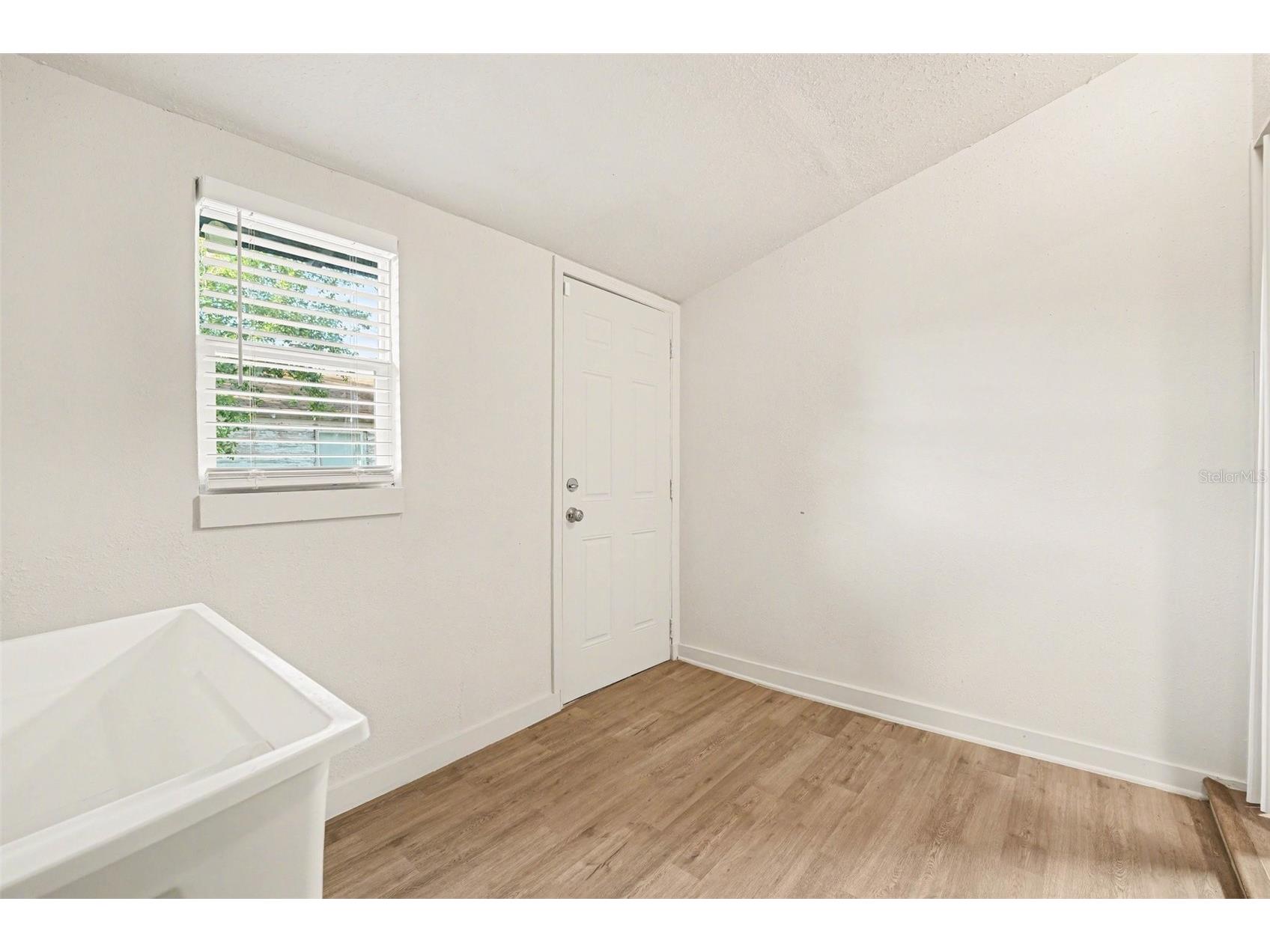 129 W Park Avenue Lake Wales FL 33853 TB8470923 image32