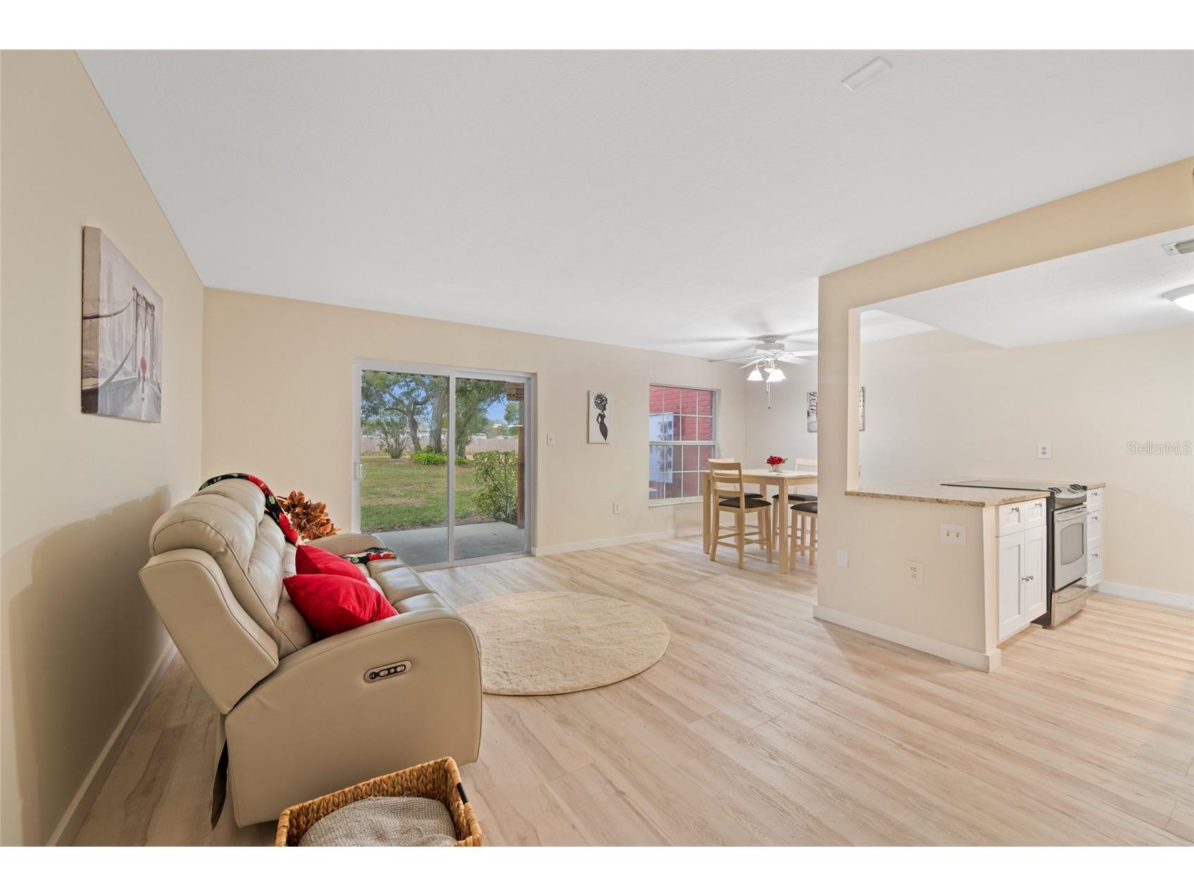 1290 83rd Avenue N #B Saint Petersburg FL 33702 TB8467977 image4