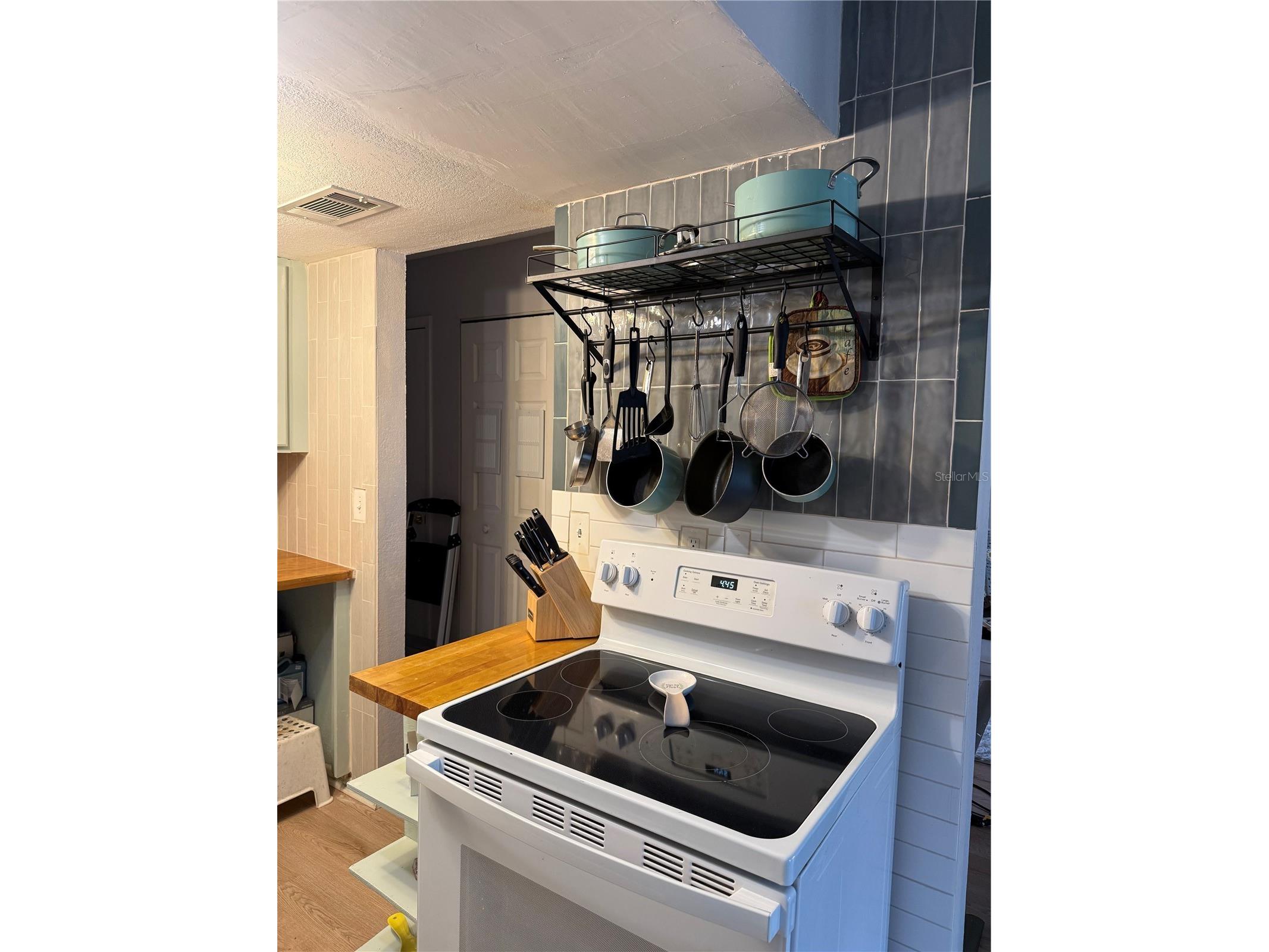 1290 83rd Avenue N #D Saint Petersburg FL 33702 TB8459954 image13