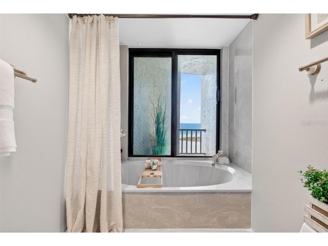 1290 Gulf Blvd #702 Clearwater Beach FL 33767 TB8395834 image23
