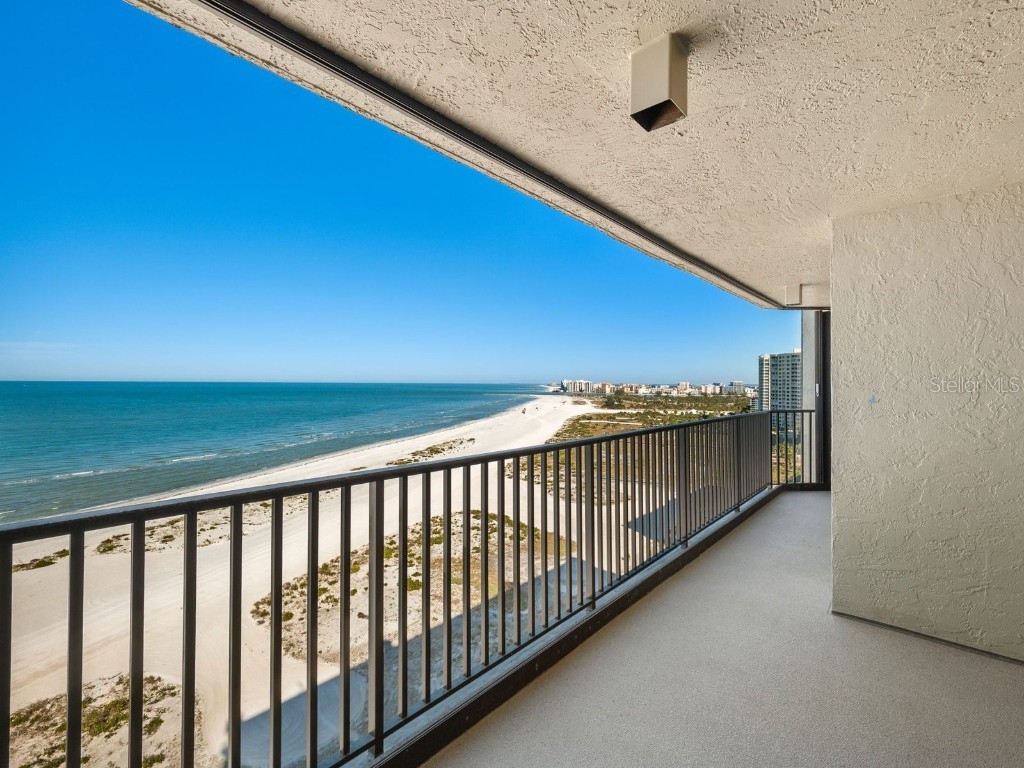 1290 Gulf Boulevard #1702 Clearwater Beach FL 33767 - GULF OF MEXICO SAND KEY BEACH TB8328231 image1