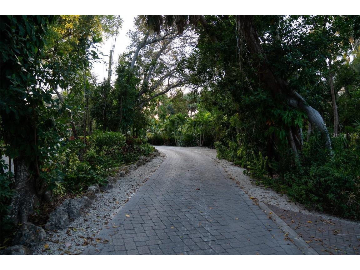 1290 Hidden Harbor Way Sarasota FL 34242 A4673273 image23