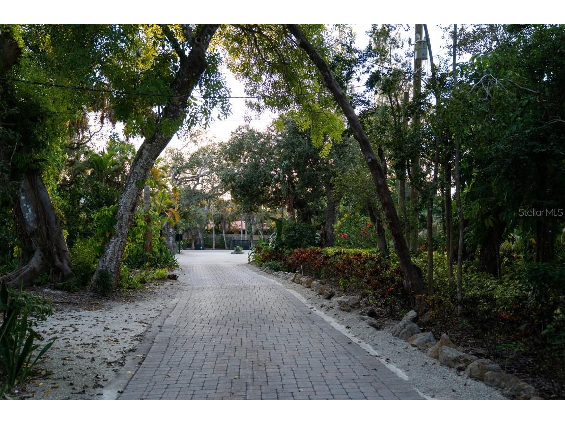 1290 Hidden Harbor Way Sarasota FL 34242 A4673273 image24