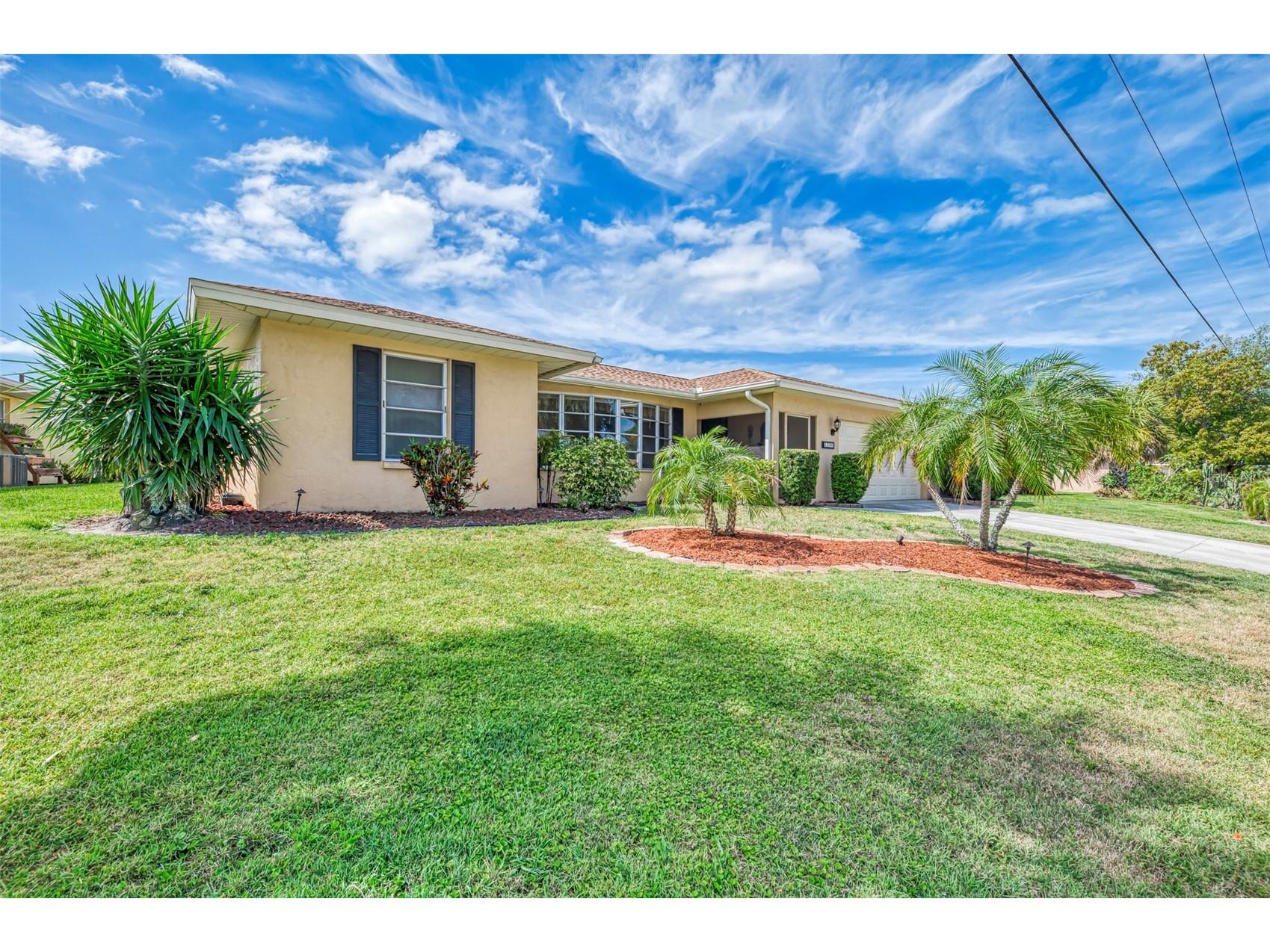 1290 Lakeside Drive Venice FL 34293 D6147040 image1