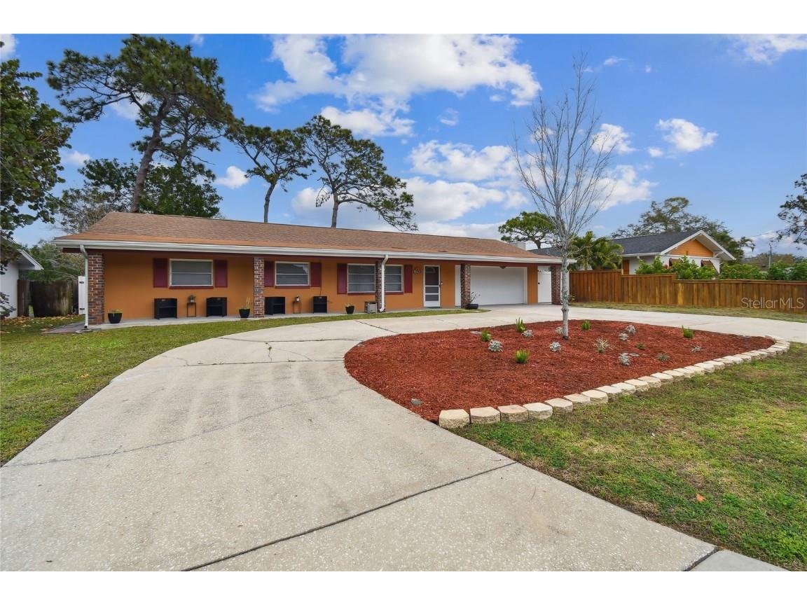 1290 Michigan Boulevard Dunedin FL 34698 TB8354123 image1