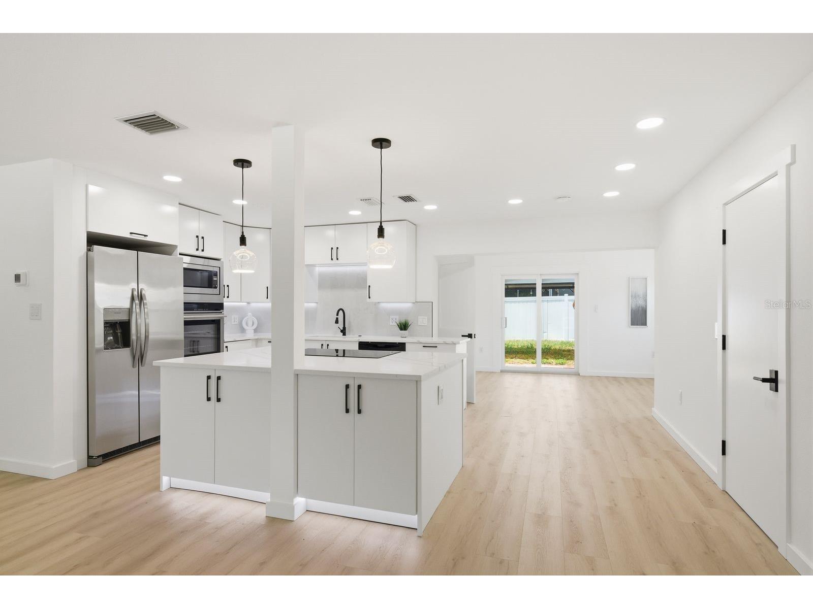 1290 Michigan Boulevard Dunedin FL 34698 TB8512380 image10