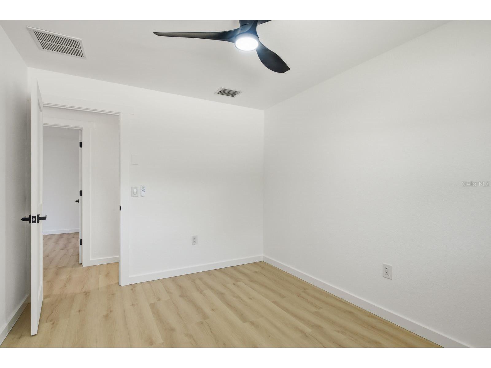 1290 Michigan Boulevard Dunedin FL 34698 TB8512380 image32