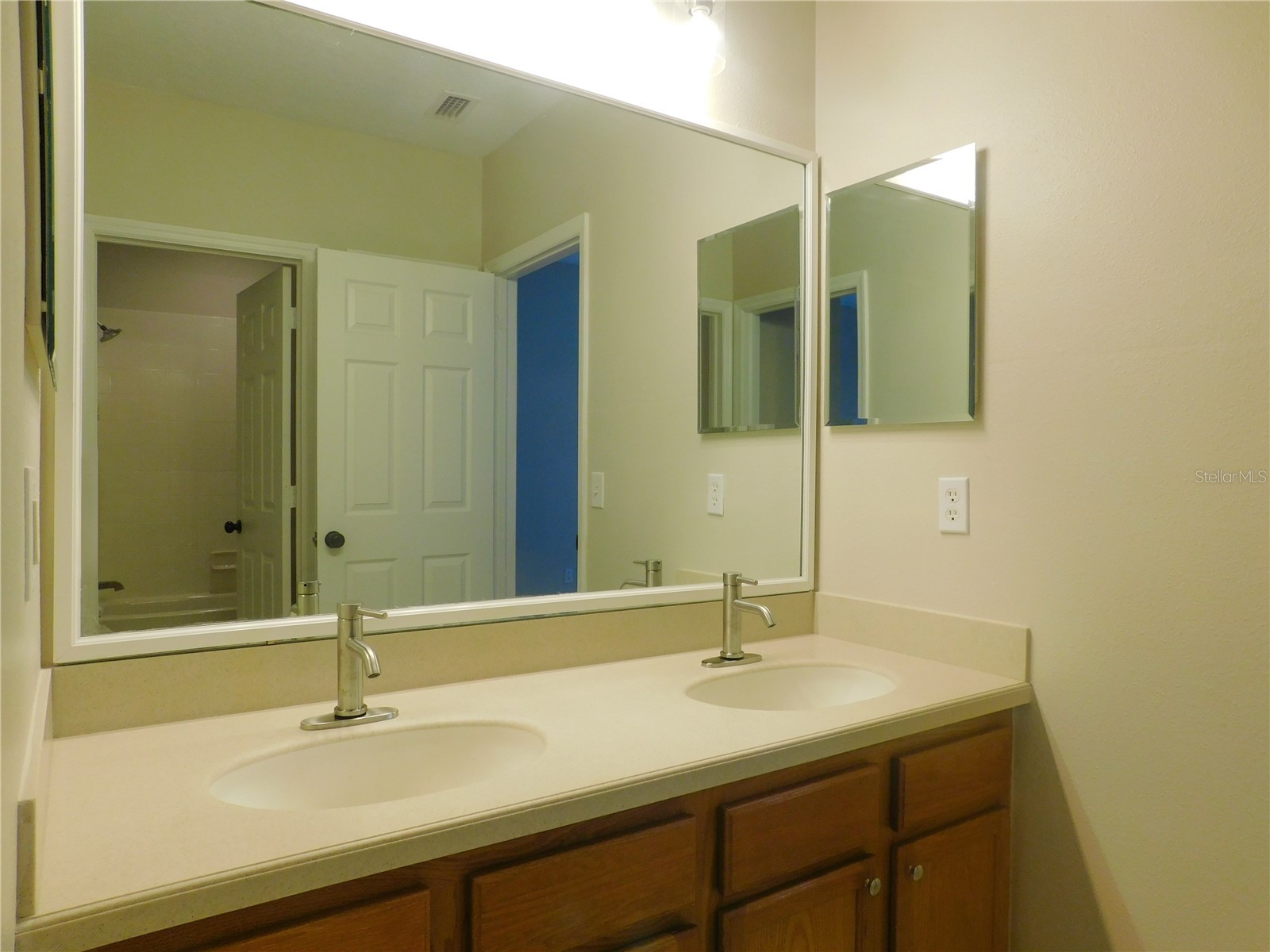 12902 Cattail Shore Lane Riverview FL 33579 TB8481497 image35