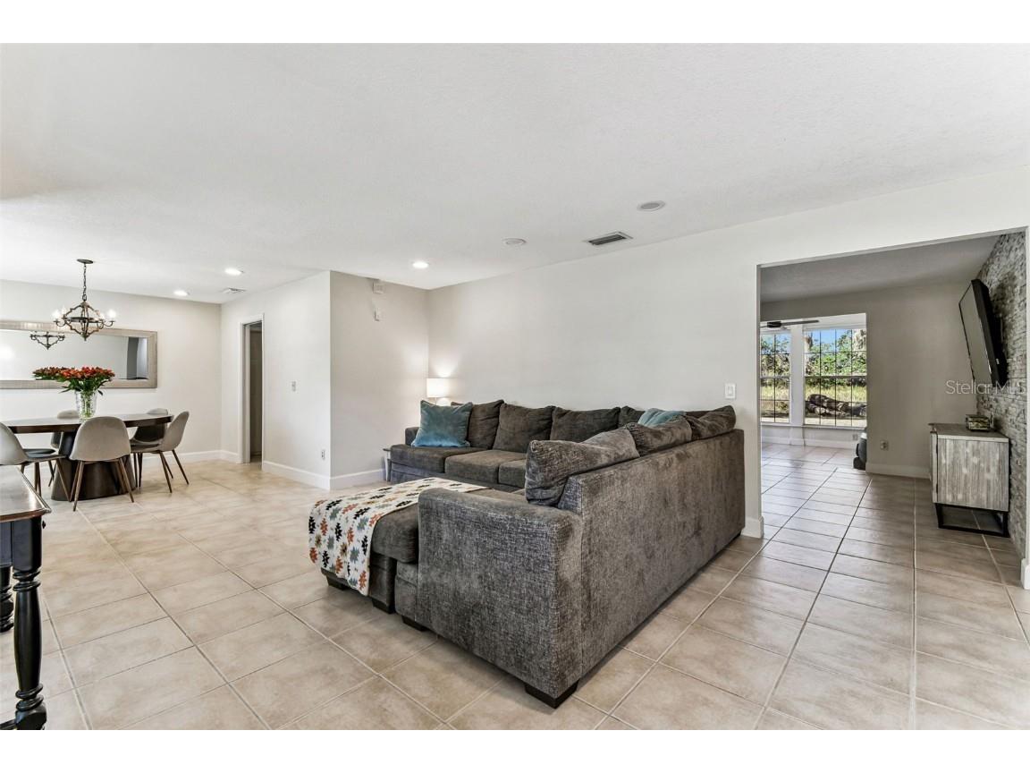 12902 N Howard Avenue Tampa FL 33612 - LAKE FLEUR DE LIS TB8457465 image5