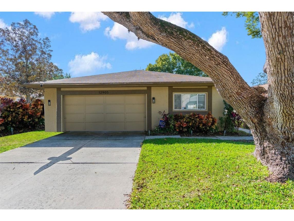 12905 Club Drive Hudson FL 34667 W7861331 image1