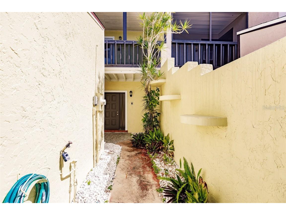 12908 SW Doug Drive Lake Suzy FL 34269 - LAKE SUZY D6136606 image3