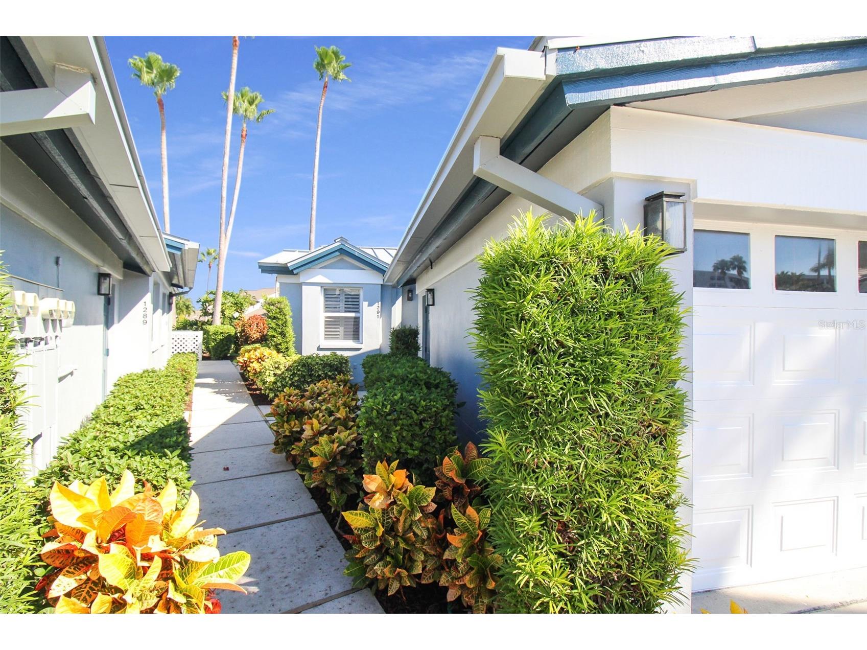 1291 Siesta Bayside Drive #1291A Sarasota FL 34242 A4680368 image2