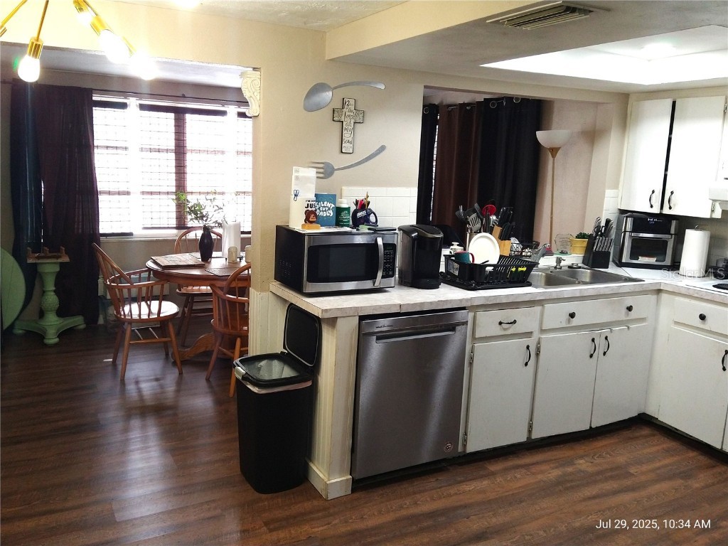 12910 College Hill Drive Hudson FL 34667 W7877864 image10