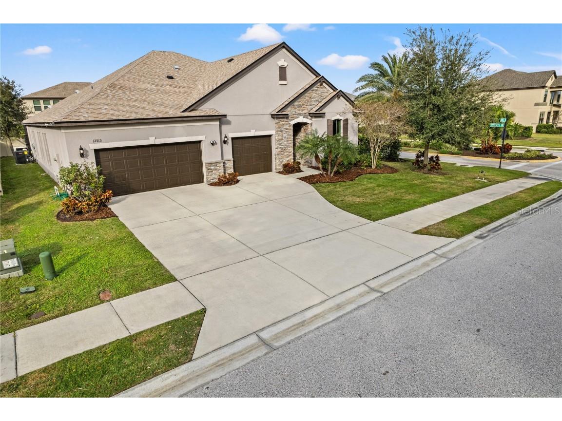 12913 Utopia Loop Bradenton FL 34211 A4591834 image1