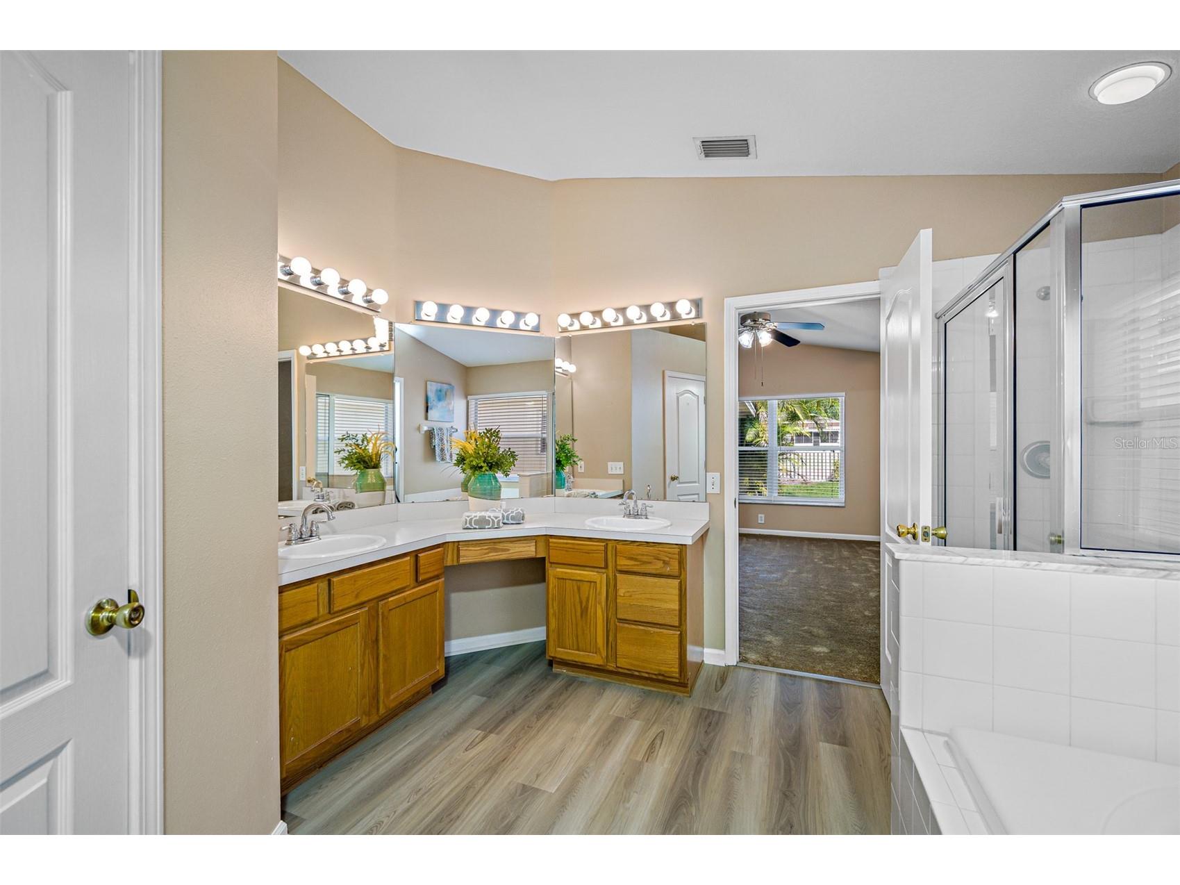 12915 Early Run Lane Riverview FL 33578 TB8518418 image29