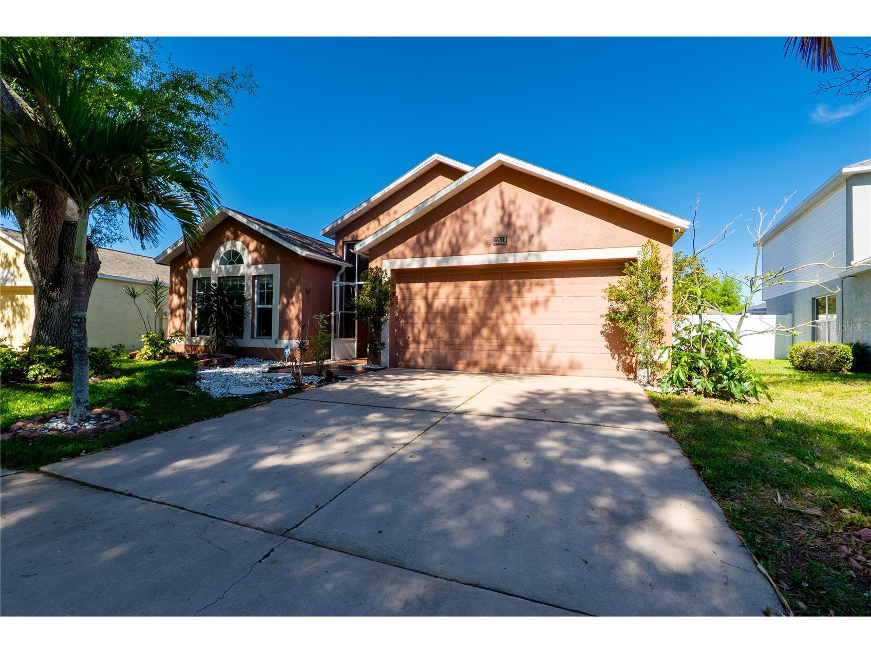 12919 Kings Lake Drive Gibsonton FL 33534 TB8492895 image1