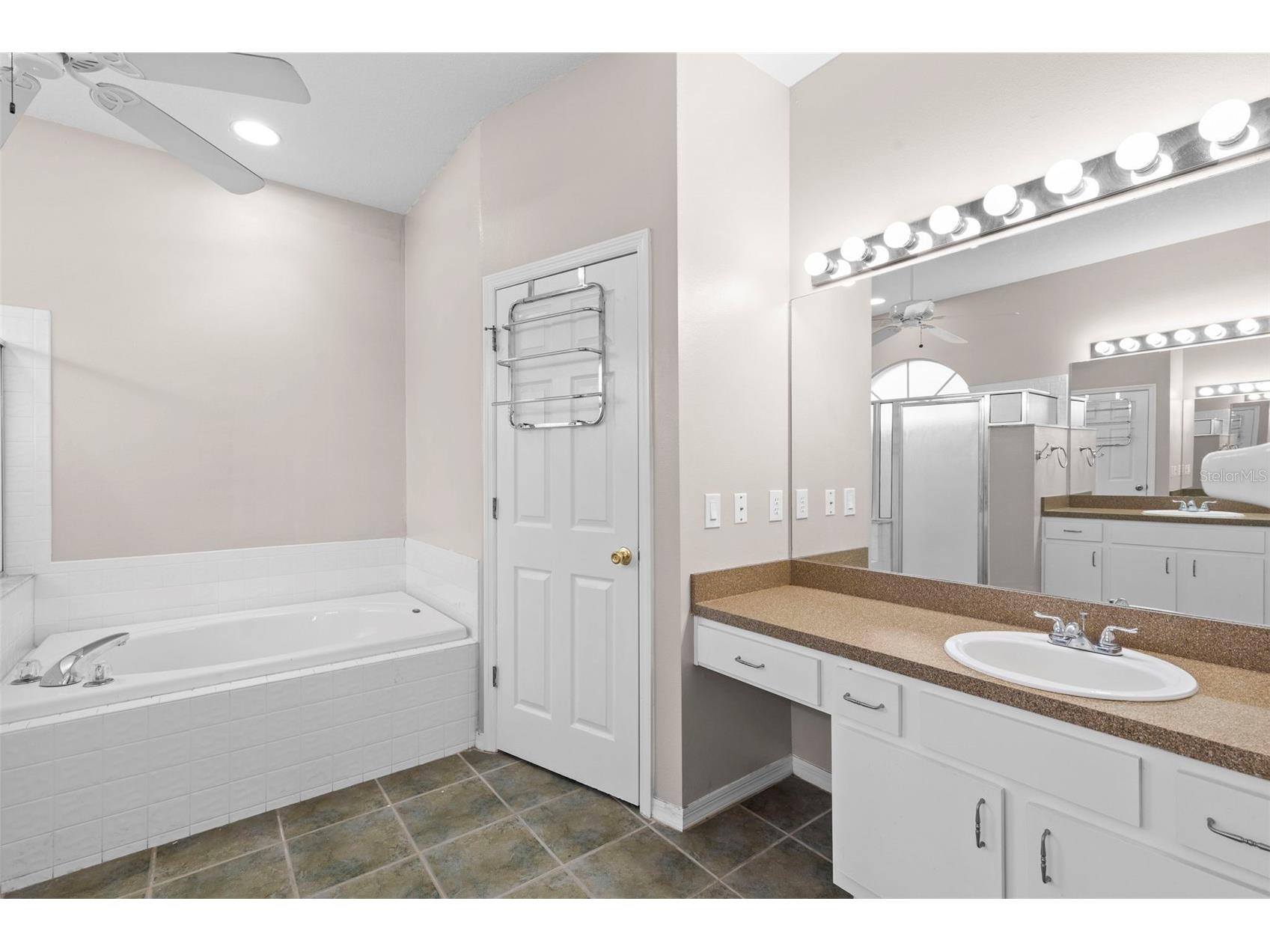 12922 Lake Ventana Drive Tampa FL 33625 TB8428974 image40