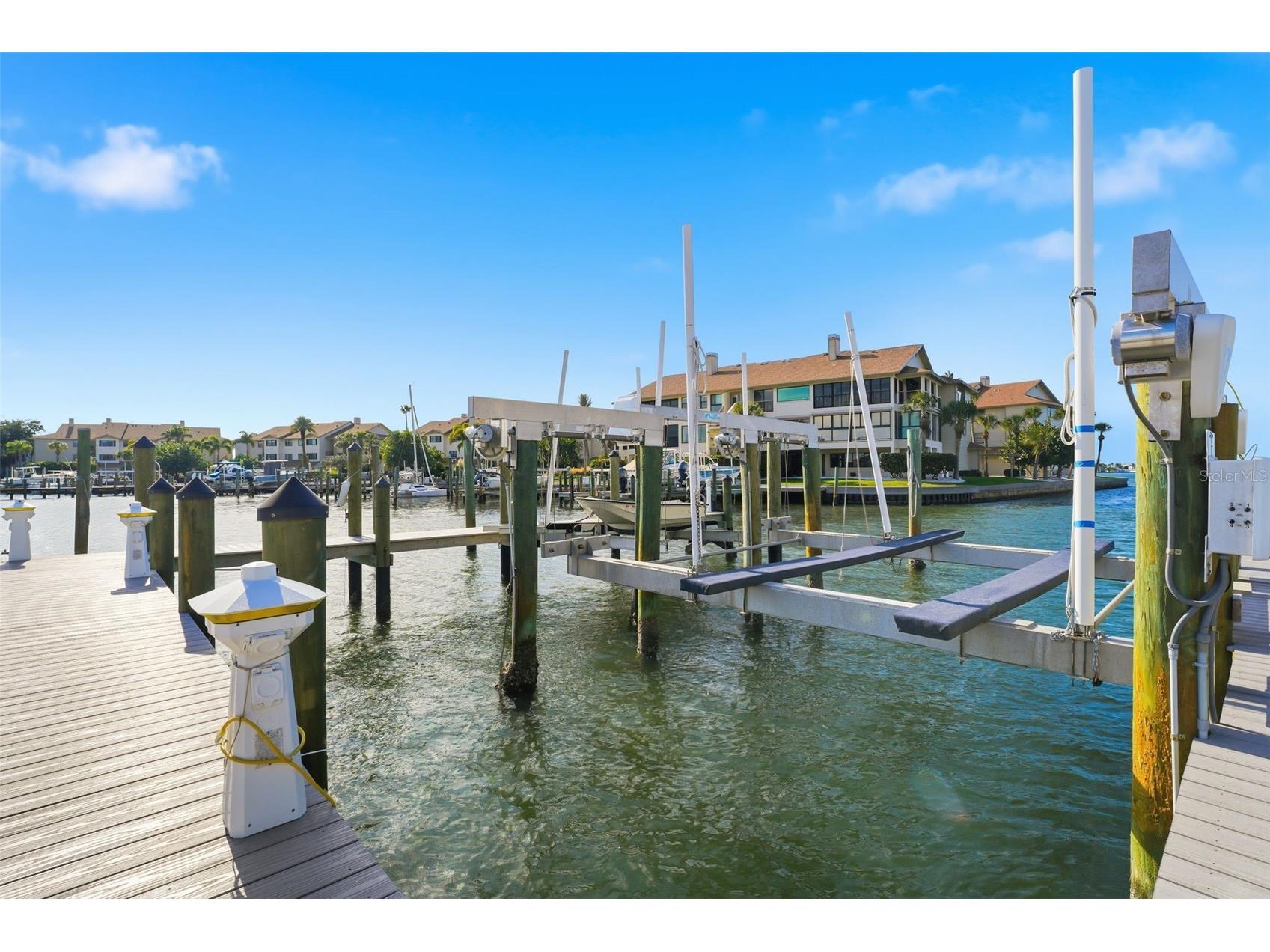 12923 Yacht Club Place Cortez FL 34215 - COVE SOUND MARINA ICW A4675344 image5