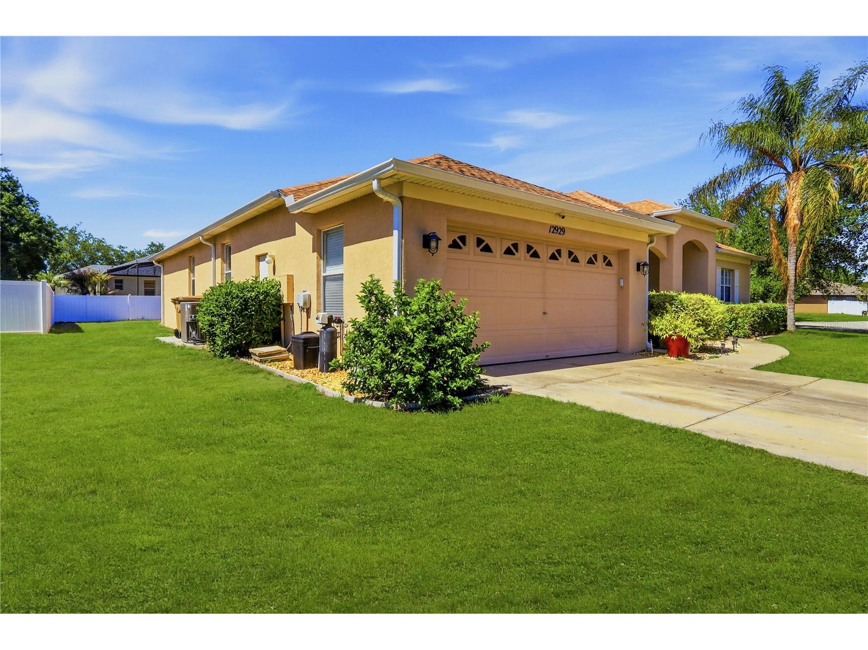 12929 Regiment Drive Grand Island FL 32735 G5111086 image4